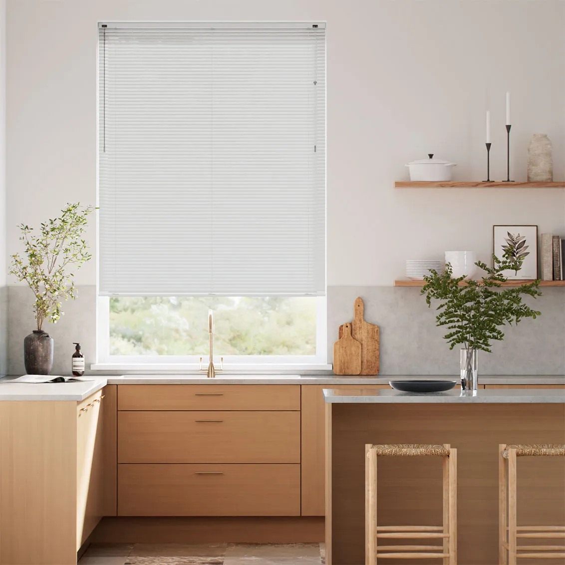Silver Grey L-Shaped Venetian Blind - 25mm Slat