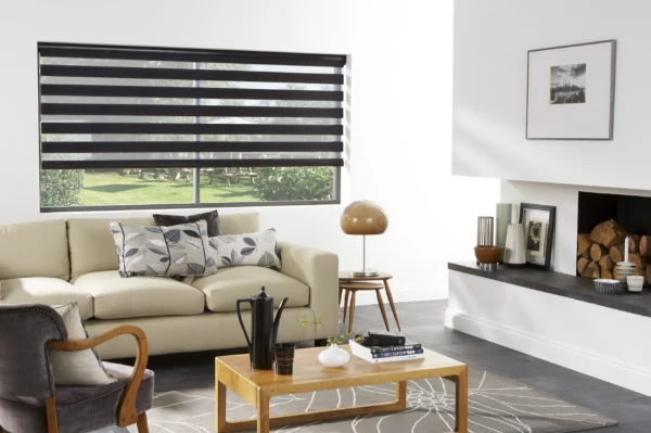 Check our Dubai blackout blinds gallery. Dubai Blinds Co displays real installations, elegant designs, and light-blocking solutions.